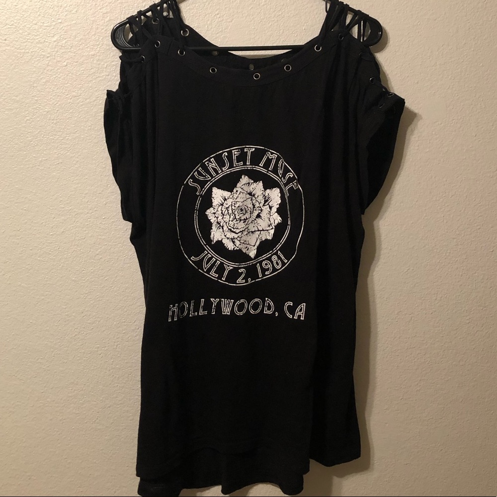 Torrid Lace up/tie Shoulders